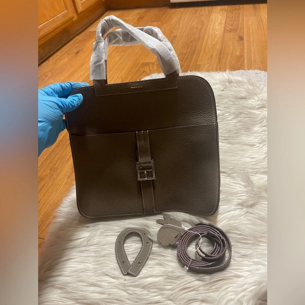 Etoupe Leather Hazlan style Crossbody  Bag - Picture 2 of 16